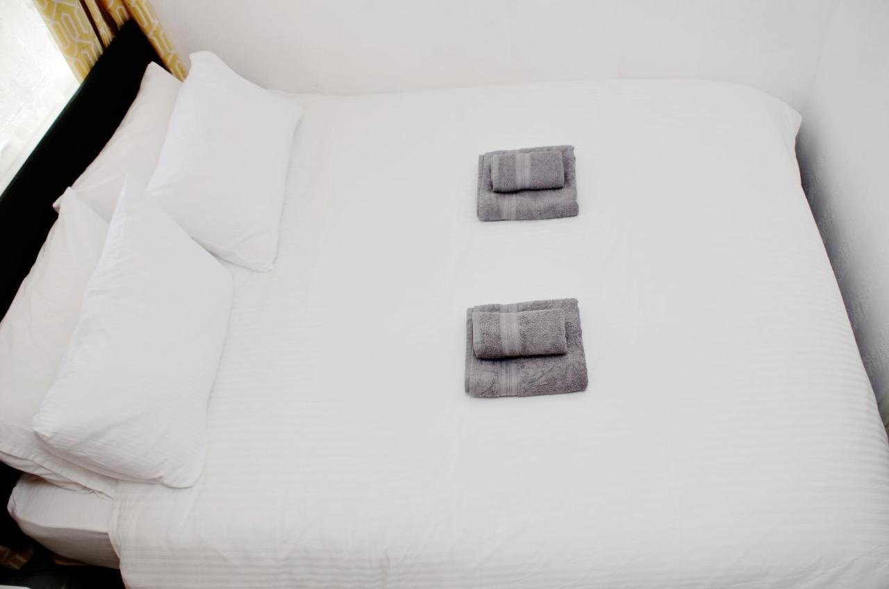 Sm Dreams Unlimited Serviced Accommodation- Stanwell-Staines-Heathrow Buitenkant foto